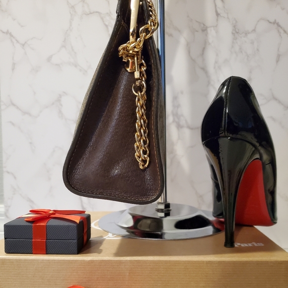 ***Sold Via @Vestiaire Collective Gucci Handbag 👜 - Picture 4 of 10